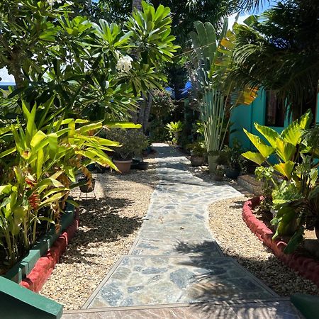 Bamboo Paradise Beach Resort Argao Екстериор снимка